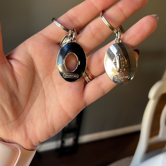 ✨NWOT Vintage Coach Valet Turnlock Keychain✨ - Picture 4 of 4